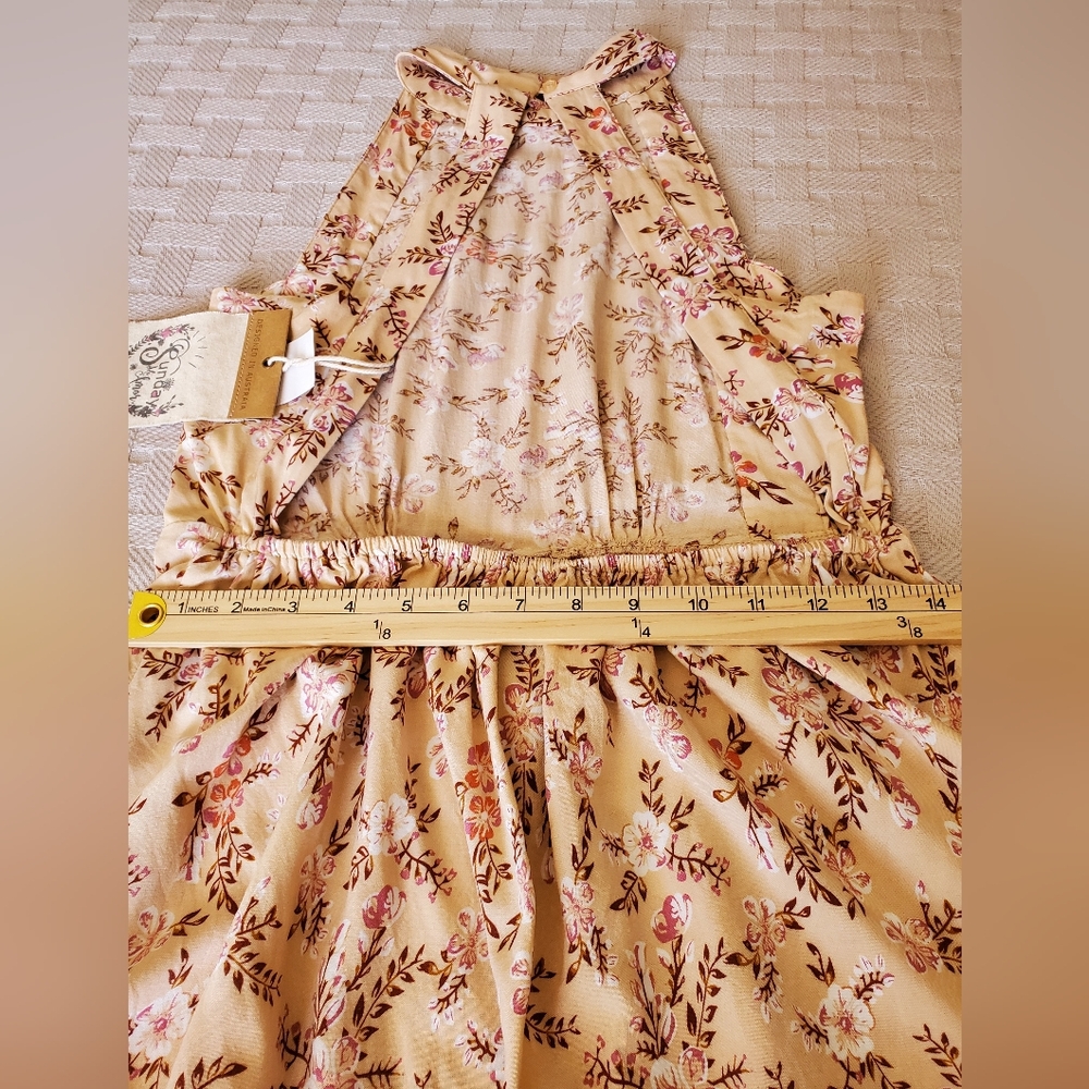 NWT Sunday Mi Amor Floral Open Back  Cutout Detail Dress - Picture 11 of 16